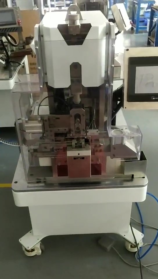 Станок зачистки, обжима и установки контакта и уплотнителя EW-5030